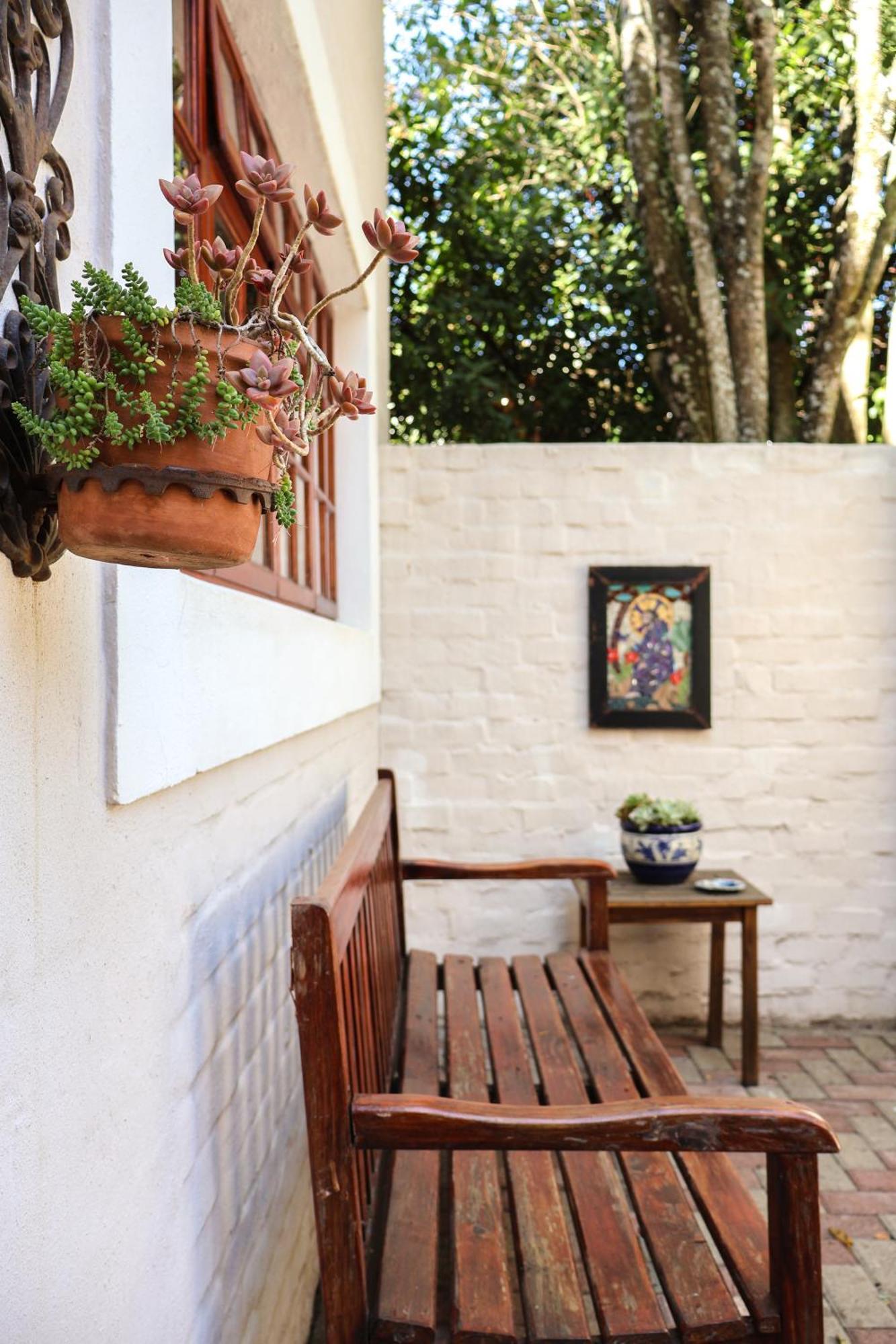 The Gate Guesthouse คลาเรนส์ ภายนอก รูปภาพ
